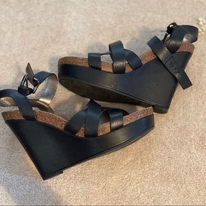 Barely worn Sam Edelman black  platform leather sandals